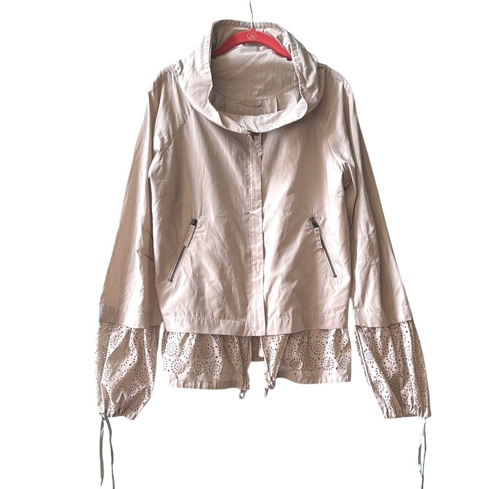 NWT Ciao Milano Women's Beige Jacket‎ with Lace Detail Size Medium